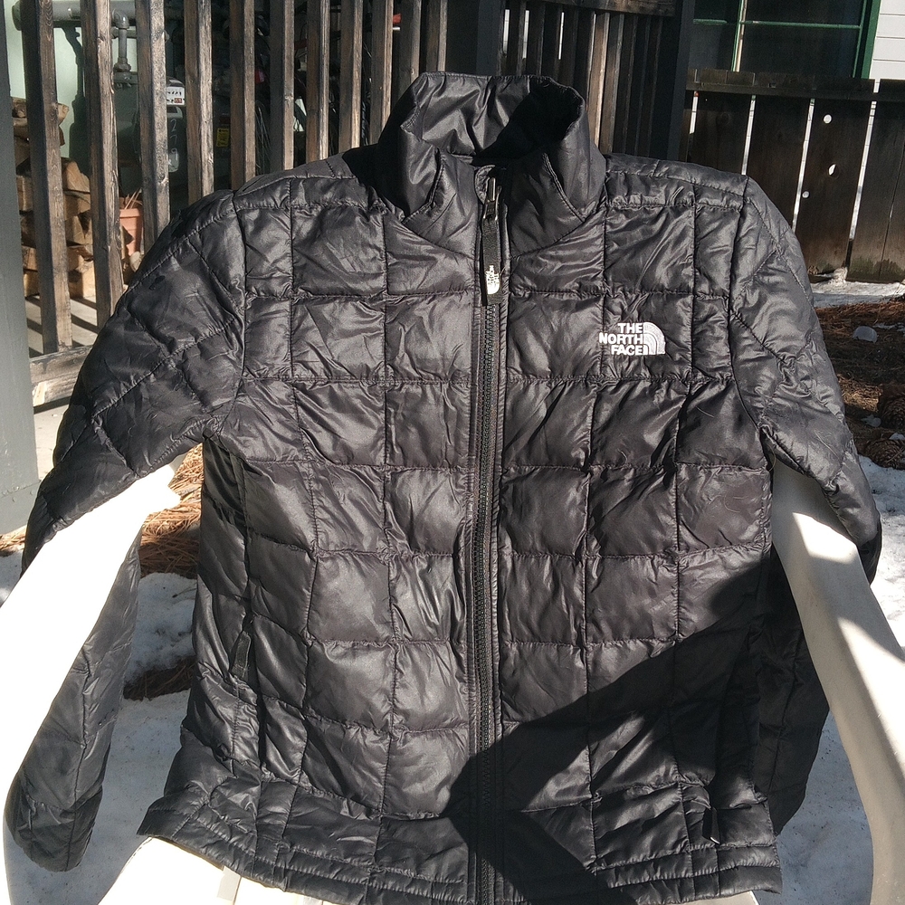The North Face Black Puffer Quilted Jacket. Kids 10-12